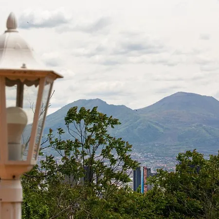 La Veduta Bed & Breakfast 4*