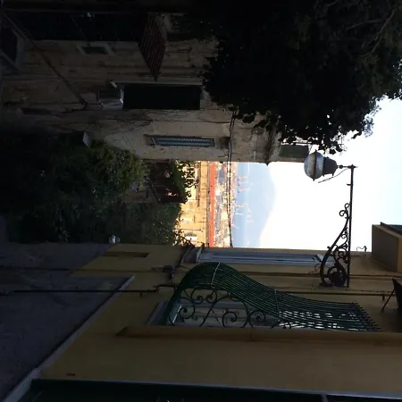 Bed & Breakfast La Veduta Naples
